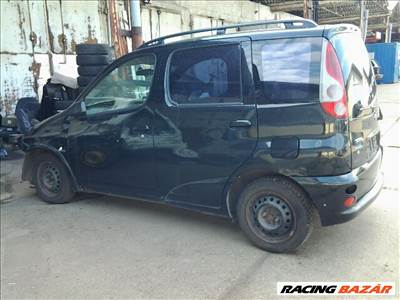 Toyota Yaris Verso jobb C oszlop burkolat 