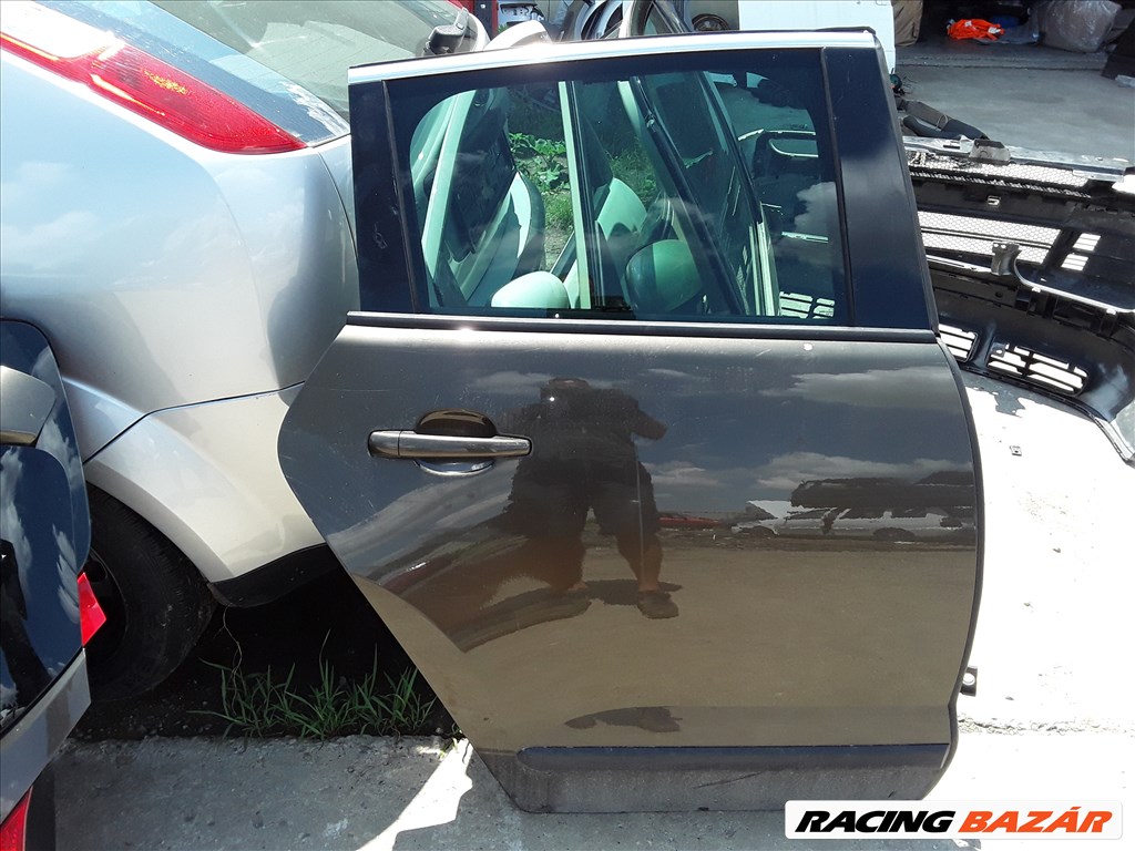 Peugeot 3008 2008-2016 jobb hátsó ajtó üresen  1. kép