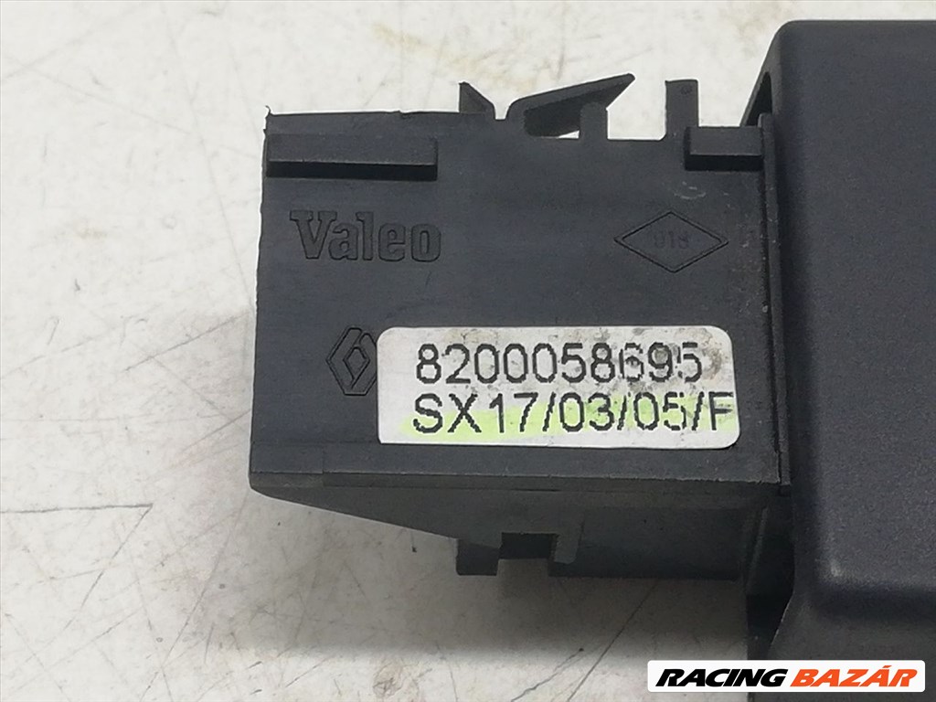 RENAULT CLIO II (BB0/1/2_, CB0/1/2_) Rádió / CD Kapcsoló #8784 8200058695 2. kép