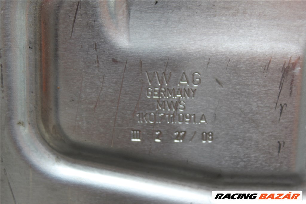 Volkswagen Golf V  1.6B BSE Váltókulissza  1k0711091a 3. kép