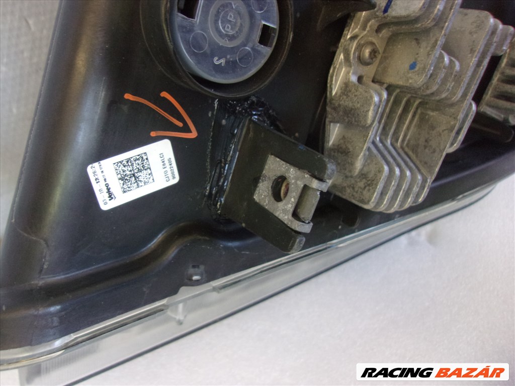 BMW X1 E84 LCI jobb első kanyarkövetős xenon fényszóró 2013-2015 63117290240 5. kép