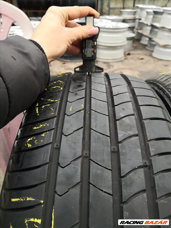 215/55 R18 Kumho nyári gumi 94000ft a 4db/544/ 1. kép