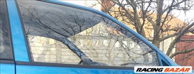 Suzuki Swift 3 ajtós jobb első ablak üveg
