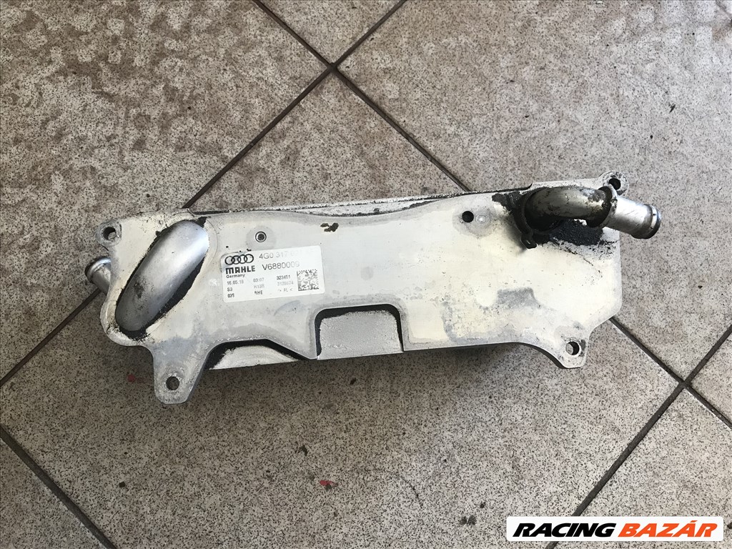 Audi A6 (C7 - 4G) 3,0 V6 TDI CDV olajhűtő 4g0317021af 2. kép