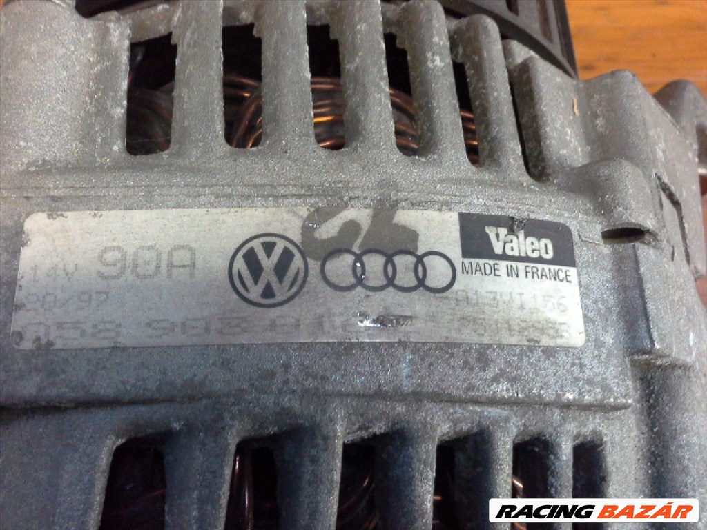 Audi A4 (B5 - 8D) 1.8 generátor  a13vi156 3. kép