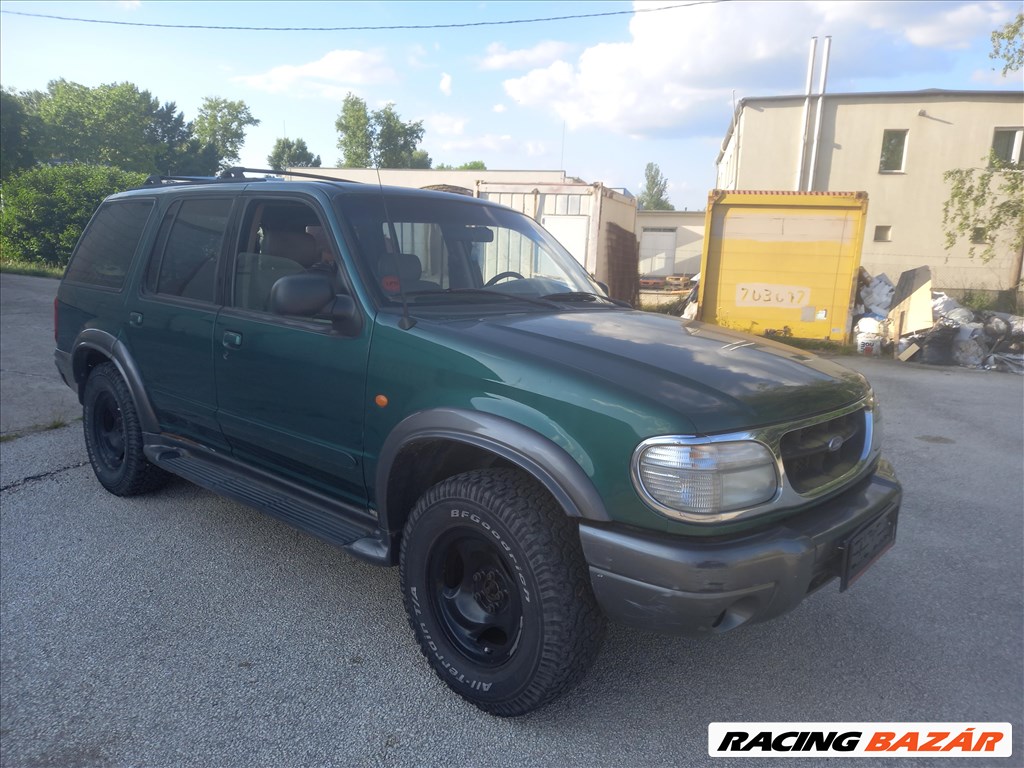 Ford Explorer 4.0 V6 alkatrészek motor váltó stb 1. kép