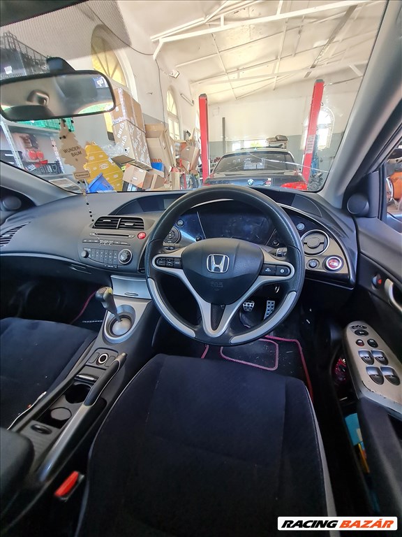 Honda Civic VIII bontott alkatrészei 13. kép