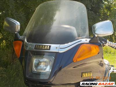YAMAHA XVZ 12 T VENTURE-HOZ:TELJES GYÁRI IDOMGARNITÚRA ÜLÉSEKKEL-TÚRADOBOZOKKAL EGYÜTT ELADÓ