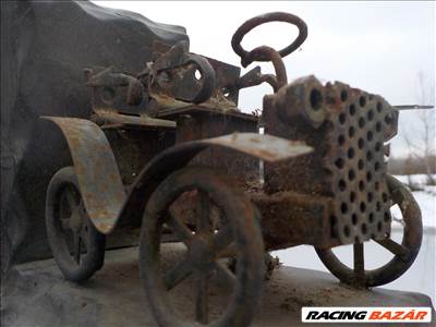 HAGYATÉKBÓL,1940-1950-ES ÉVEKBELI,KÉZZEL KÉSZÍTETT OLDTIMER KISAUTÓ ELADÓ