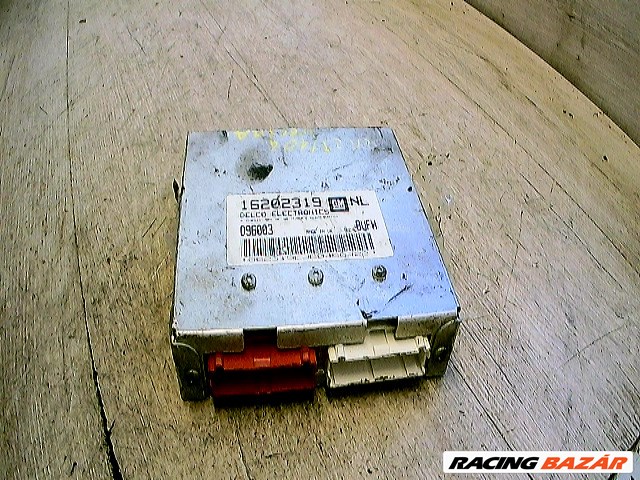 OPEL VECTRA B 96-99 Motorvezérlő egység ECU PCM modul 1. kép