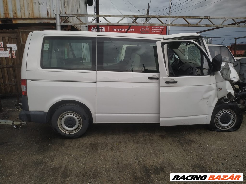 Volkswagen Transporter T5 2.0 tdi CAAB motoros 185 000 km bontott alkatrészei 1. kép