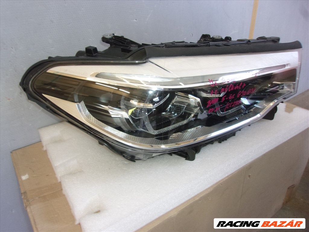 BMW 5-ÖS SOROZAT G30 G31 jobb első Adaptive LED fényszóró 2017-2021 8499122 2. kép