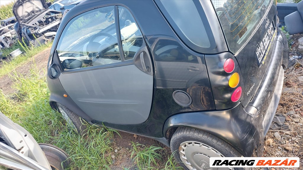 Smart Fortwo I bontott alkatrészei 3. kép