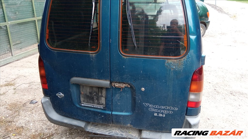 Nissan Vanette IV bontott alkatrészei 1. kép