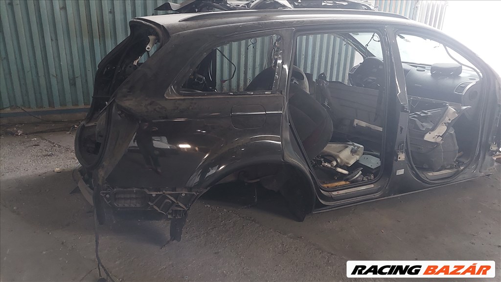 Audi Q7 bontásra egyben eladó 6. kép
