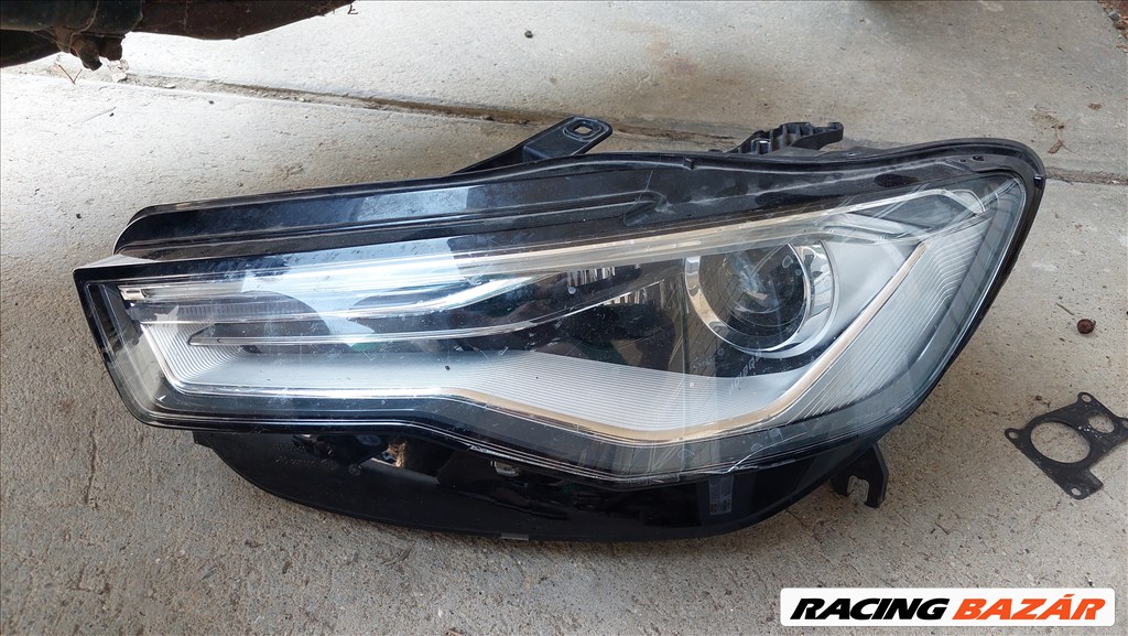 Audi A6 4G xenon fényszóró,  búra hajszálrepedt. 4g0941005f 1. kép