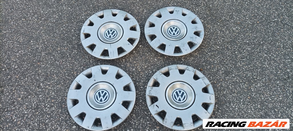 Volkswagen Passat, Golf, Touran stb gyári 15" dísztárcsa szett eladó! 3B0601147 1. kép