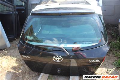 Toyota Yaris 2007 csomagtéri ajtó üresen  (335) 