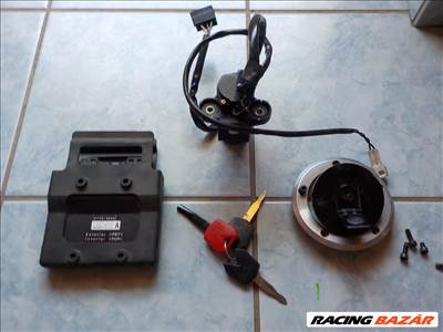 KAWASAKI ZX6R (636R)2005-ÖSRŐL:24000 KM-T HASZNÁLT GYÁRI IMMOBILÁJZERES GYÚJTÁSSZETT ELADÓ