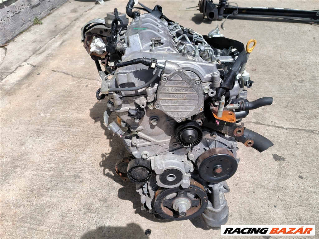 Toyota Corolla Verso (AR10) motor  3. kép