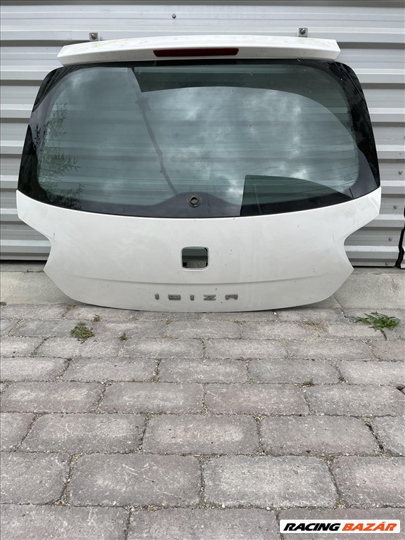 Seat Ibiza 5 ajtós csomagtérajtó üveggel hátsó lökhárító 2008-2017 6j4827024 6j4827024a 1. kép
