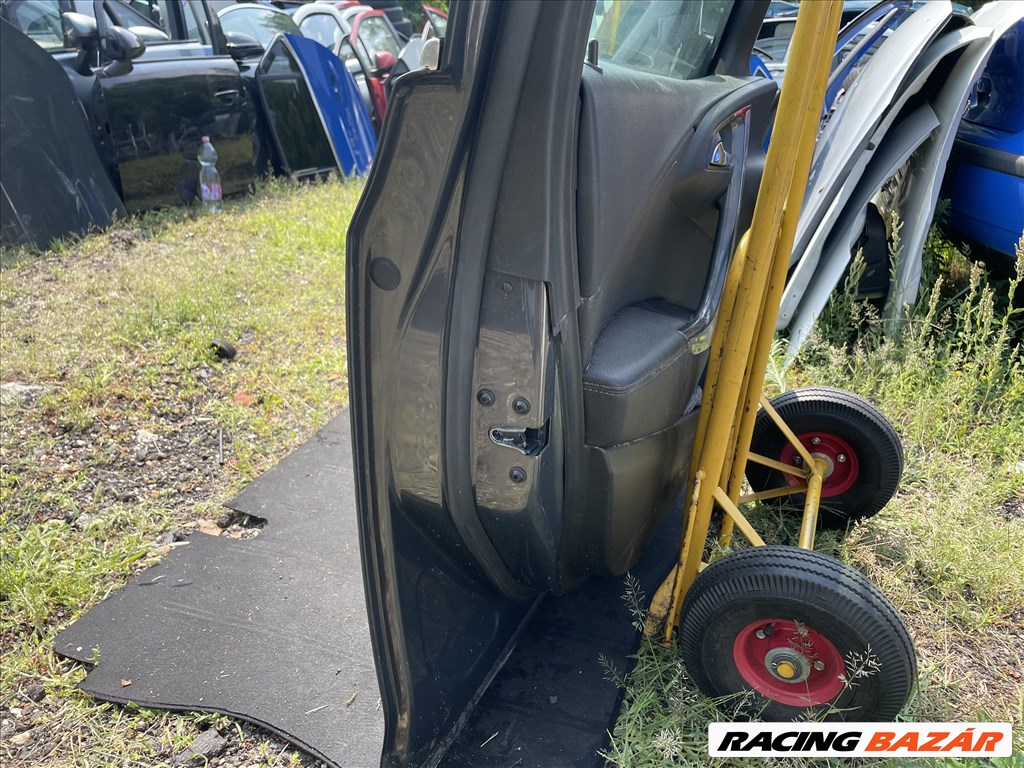 Opel Astra J bal első ajtó  3. kép