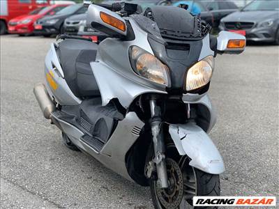 SUZUKI BURGMAN 650,2004-ES,OSZTRÁK,SÉRŰLT ÁLLAPOTBAN,BONTÓDIK TAPOLCÁN