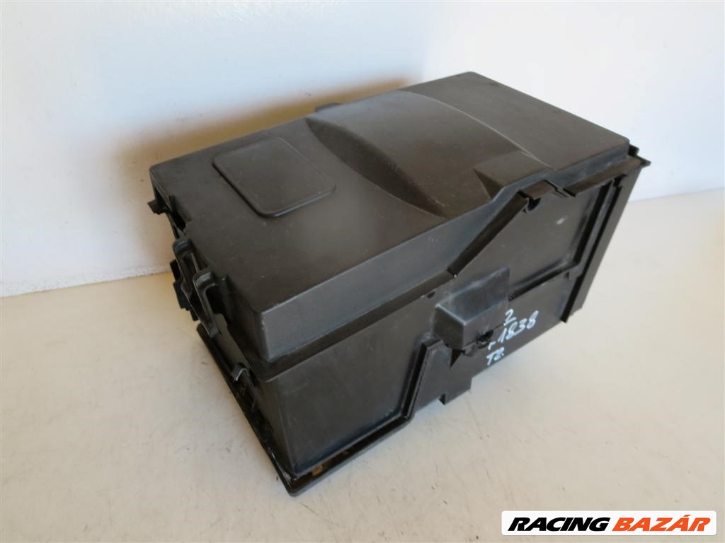 Ford Focus  akkumlátor doboz 3M5110A659BH 2. kép