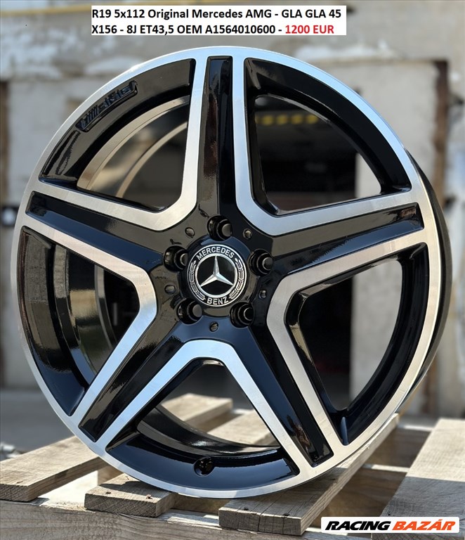 R19 5x112 Original Mercedes AMG - GLA GLA 45 X156 - 8J ET43,5 OEM A1564010600 1. kép