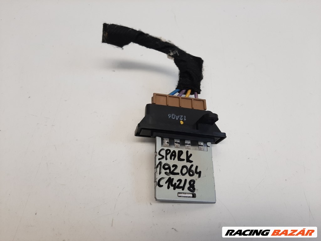 Chevrolet Spark (M300) fûtésellenállás (fûtés ellenállás) 1. kép