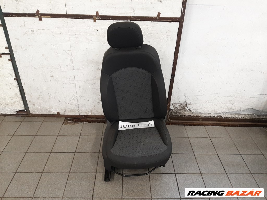 Opel Adam  ülés 1. kép