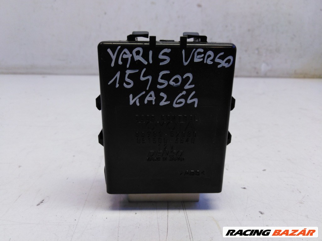 Toyota Yaris Verso  központizár vezérlõ 8598052080 1. kép