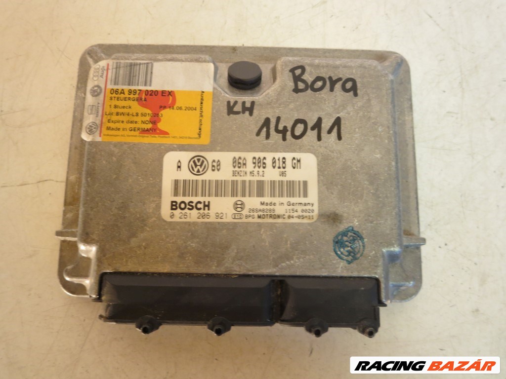 Volkswagen Bora  motorvezérlõ 06A906018GM 1. kép