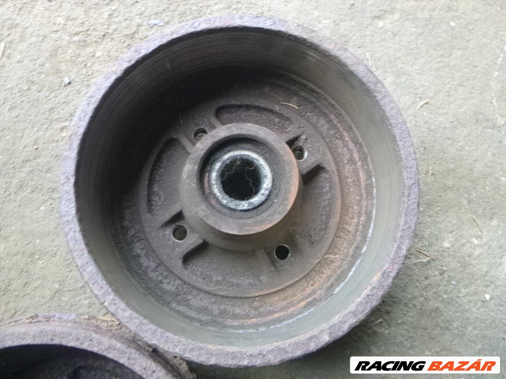 Renault Thalia I 2004 , 1,6, benzin fékdob 181,25 mm ,, ABS  NÉLKÜLI 4. kép