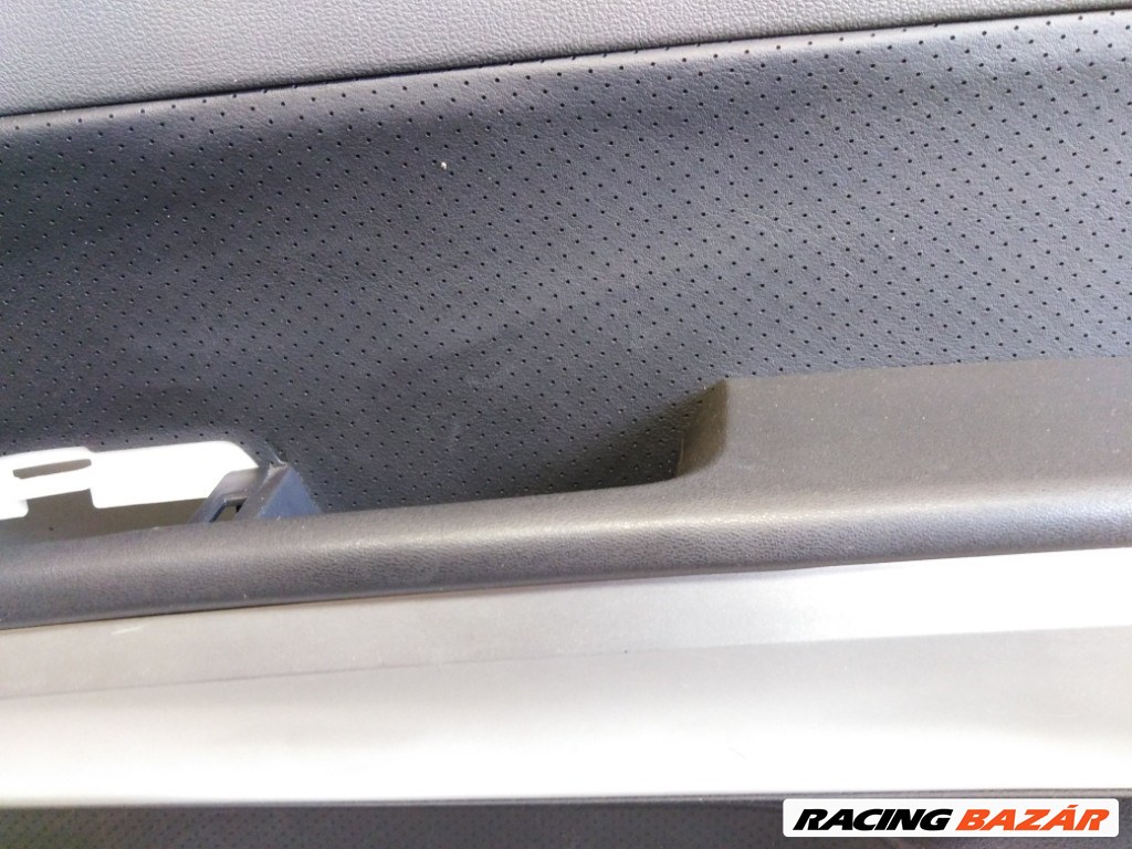 Nissan X-trail (T31) jobb elsõ ajtókárpit 2. kép