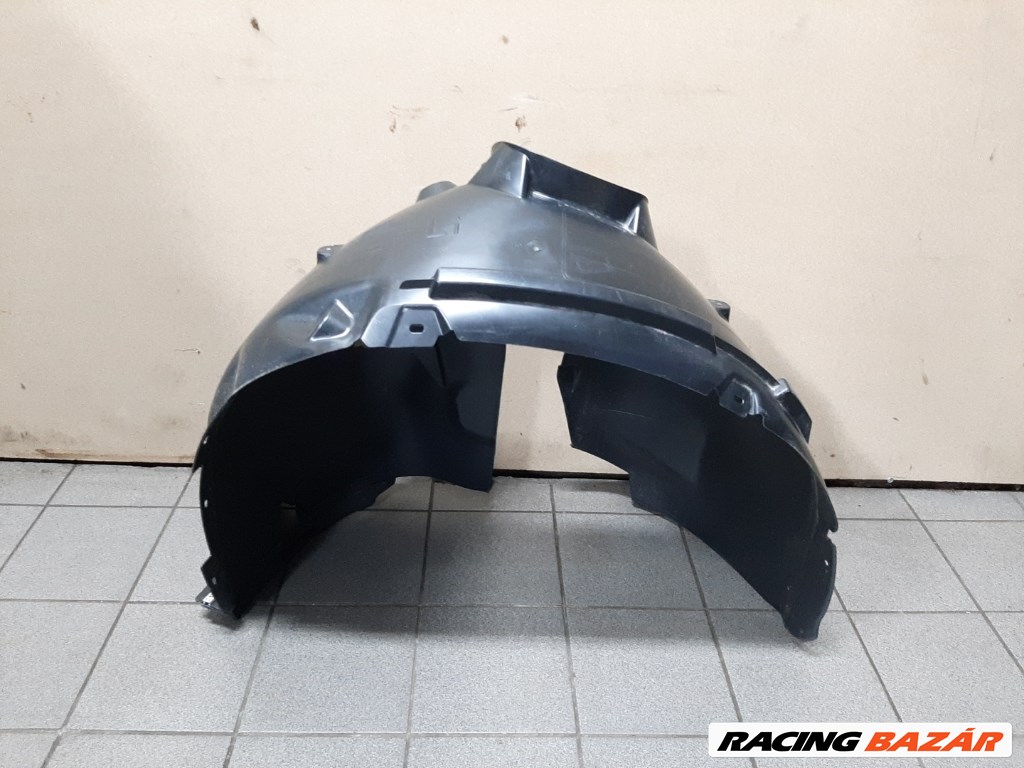 Skoda Kamiq bal elsõ dobbetét 658809961 1. kép