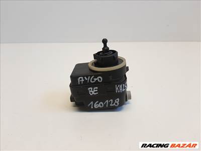 Toyota Aygo (AB10) fényszóró állító motor (fényszóró állítómotor)