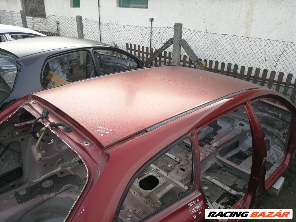 Mazda 6 kombi utastértetõ 1. kép