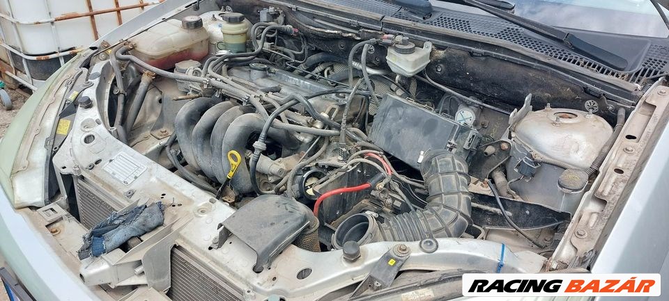 Ford Focus Mk1 kombi 1.6 benzin bontott alkatrészei 10. kép