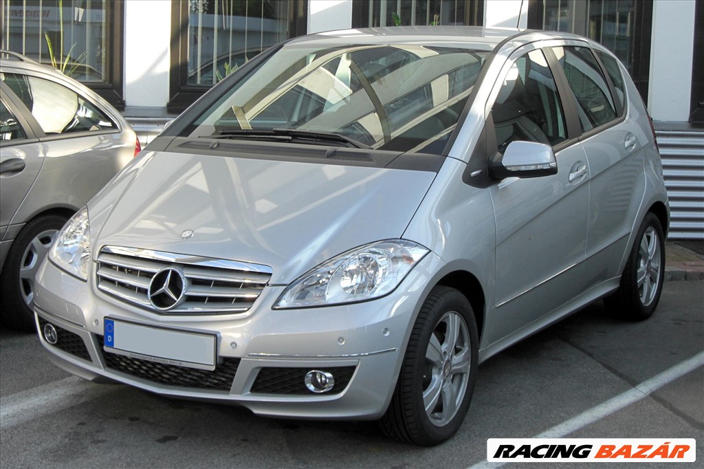 Mercedes A150 (A169) bontott alkatrészei  1. kép