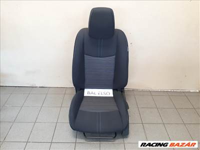 Nissan Leaf (ZE1) ülés
