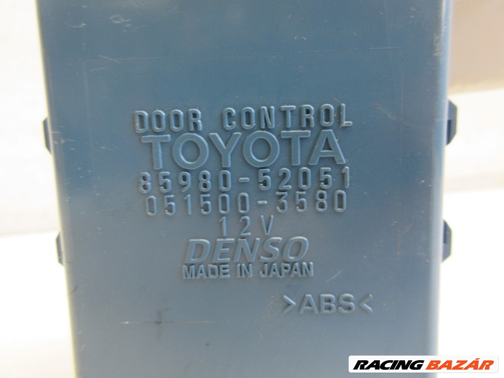 Toyota Yaris 5 ajtós központizár vezérlõ 8598052051 2. kép