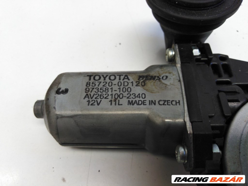 Toyota Yaris (XP90) bal elsõ ablakemelõ motor 857200D120 3. kép