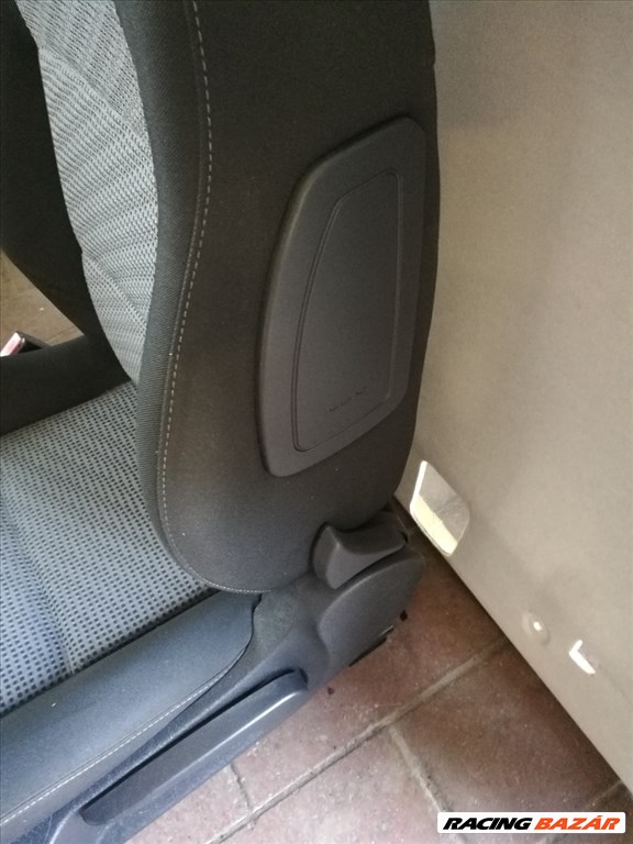 Peugeot 207 ülés tetőkárpit 6. kép