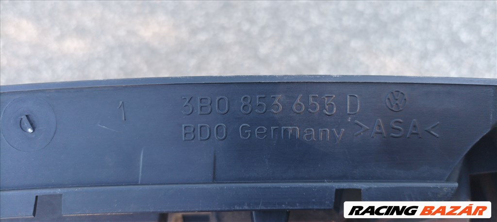 Volkswagen Passat B5 díszrács, emblémával együtt! 3b0853653d 3. kép