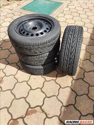  4x100 lyukosztású 15" újszerű lemezfelni, rajta 185/55 újszerű Toyo Tires nyári gumi gumi 