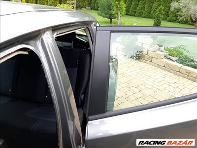 Nissan Leaf (ZE1) bal hátsó ajtókeretborítás (ajtókeret borítás)