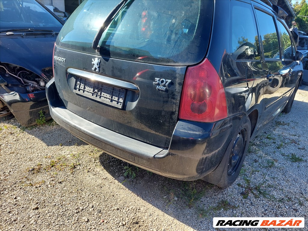 Peugeot 307 hátsó lökhárító  2. kép