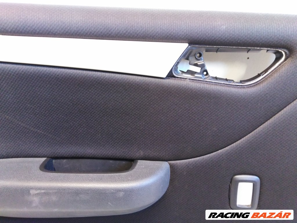 Mercedes-Benz B-osztály (W245) bal hátsó ajtókárpit 2. kép
