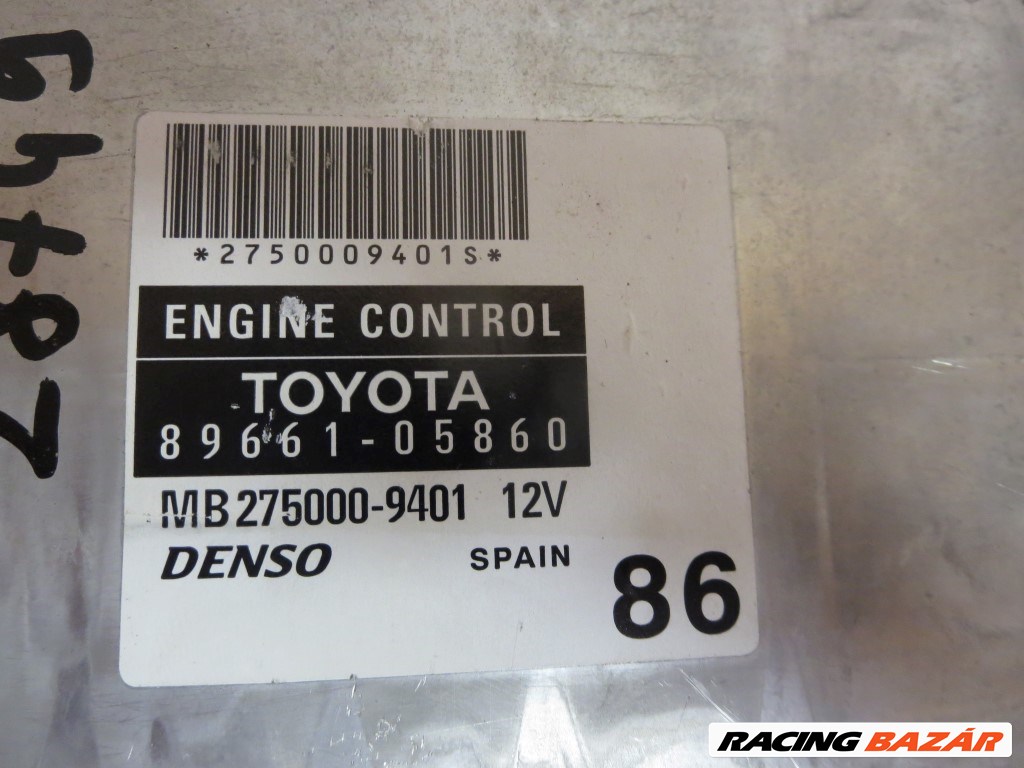 Toyota Avensis (T25) motorvezérlõ 8966105860 2. kép